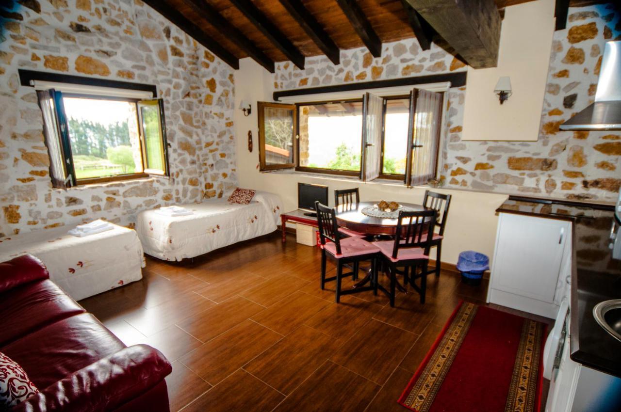 Apartamentos Rurales Larrago Busturia Esterno foto